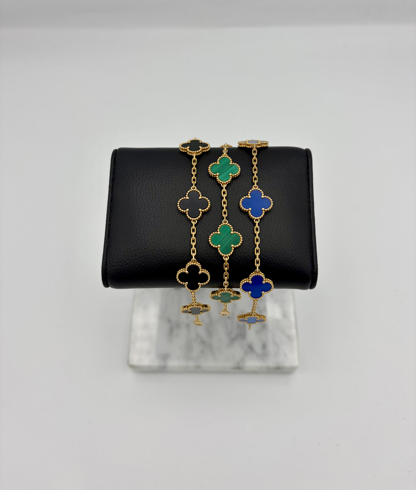 Van Cleef & Arpels Vintage Alhambra bracelets, 5 motifs käytetty arvokello